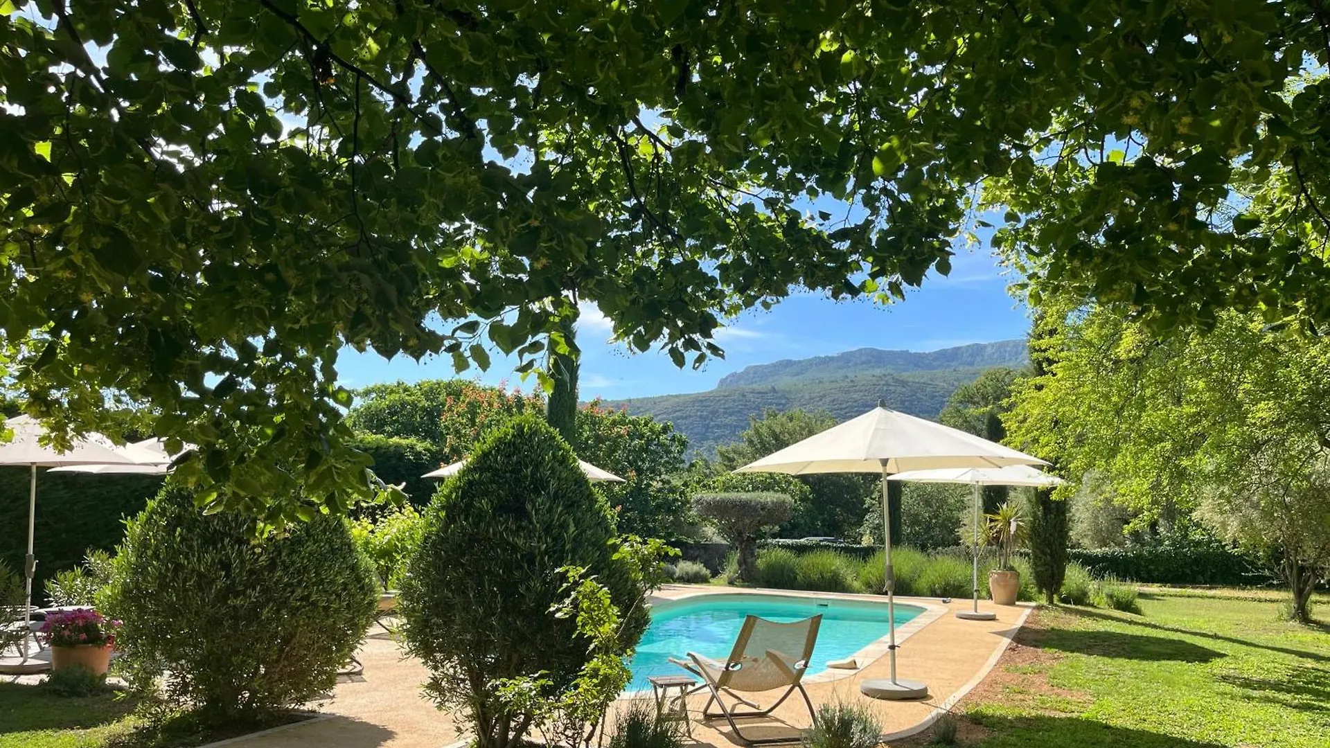 La Grande Maison De Nans 0*, Nans-les-Pins France