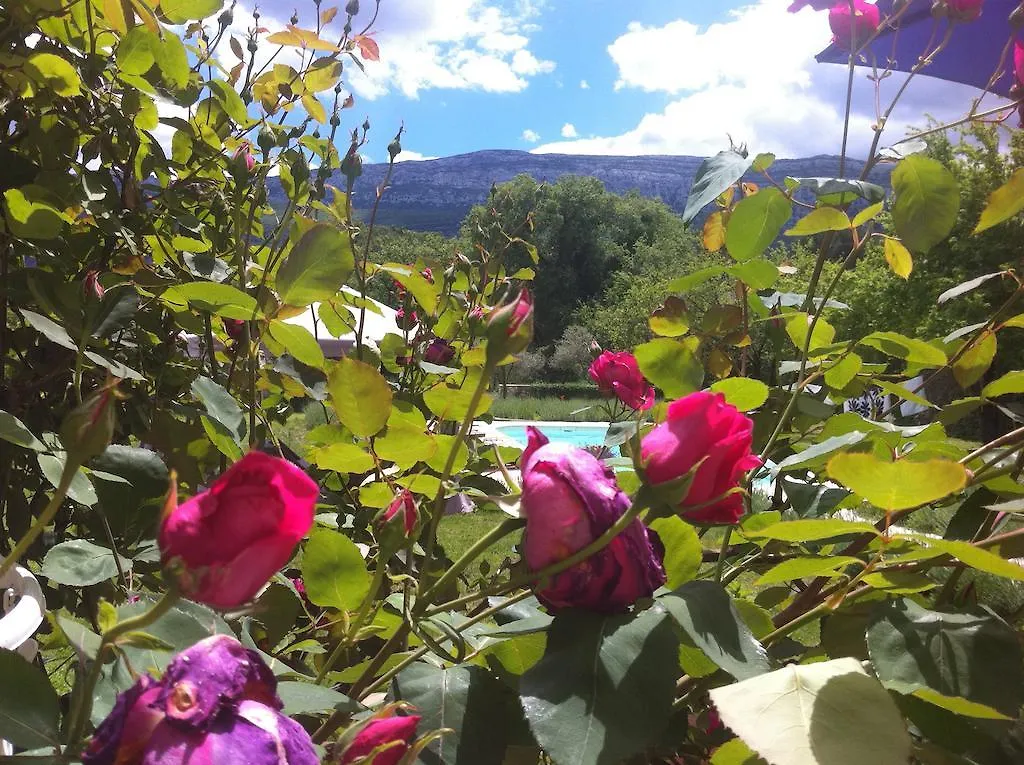 Bed & Breakfast La Grande Maison De Nans